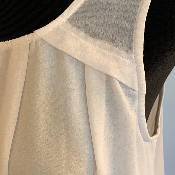 Cut Out Tank Top - Picture 3 of 7